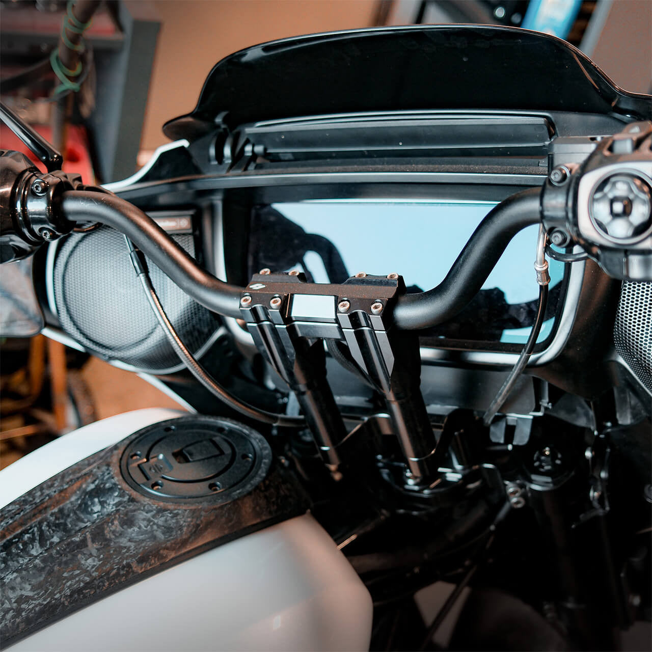 KRAUS MOTO ODI Podium V-Twin / Moto Handlebar for '24 Models - 1-1/8" - Black