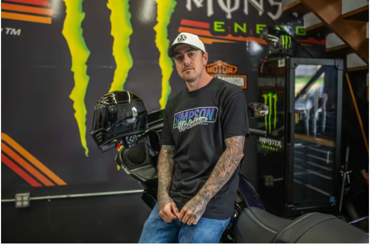 SIMPSON UNKNOWN INDUSTRIES Tee Shirt