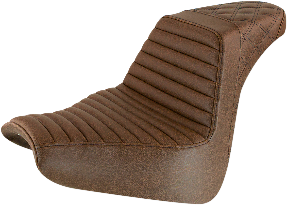SADDLEMEN Step-Up Seat - Front Tuck-n-Roll/Rear Lattice Stitch - Brown - Softail '18-'20