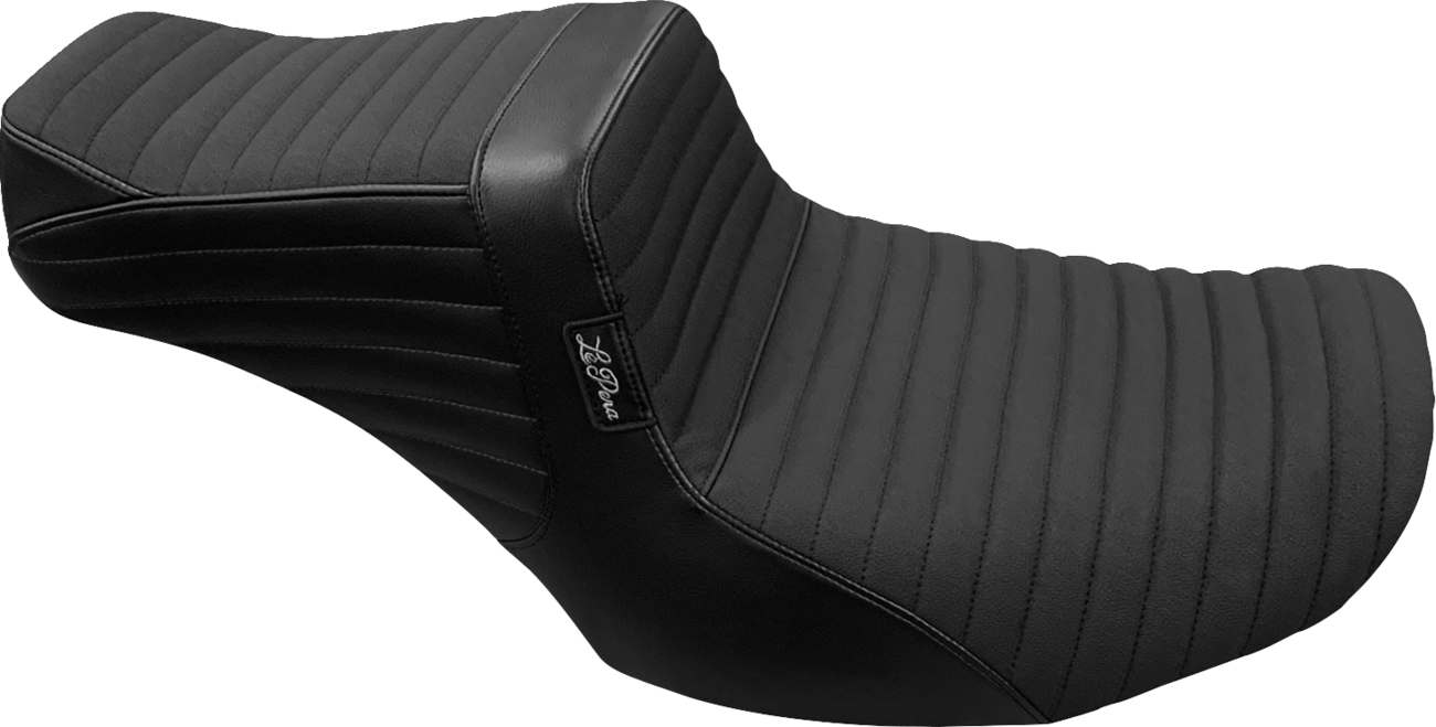 LE PERA Tailwhip Seat - Pleated w/ Gripper - Touring '23.5-UP