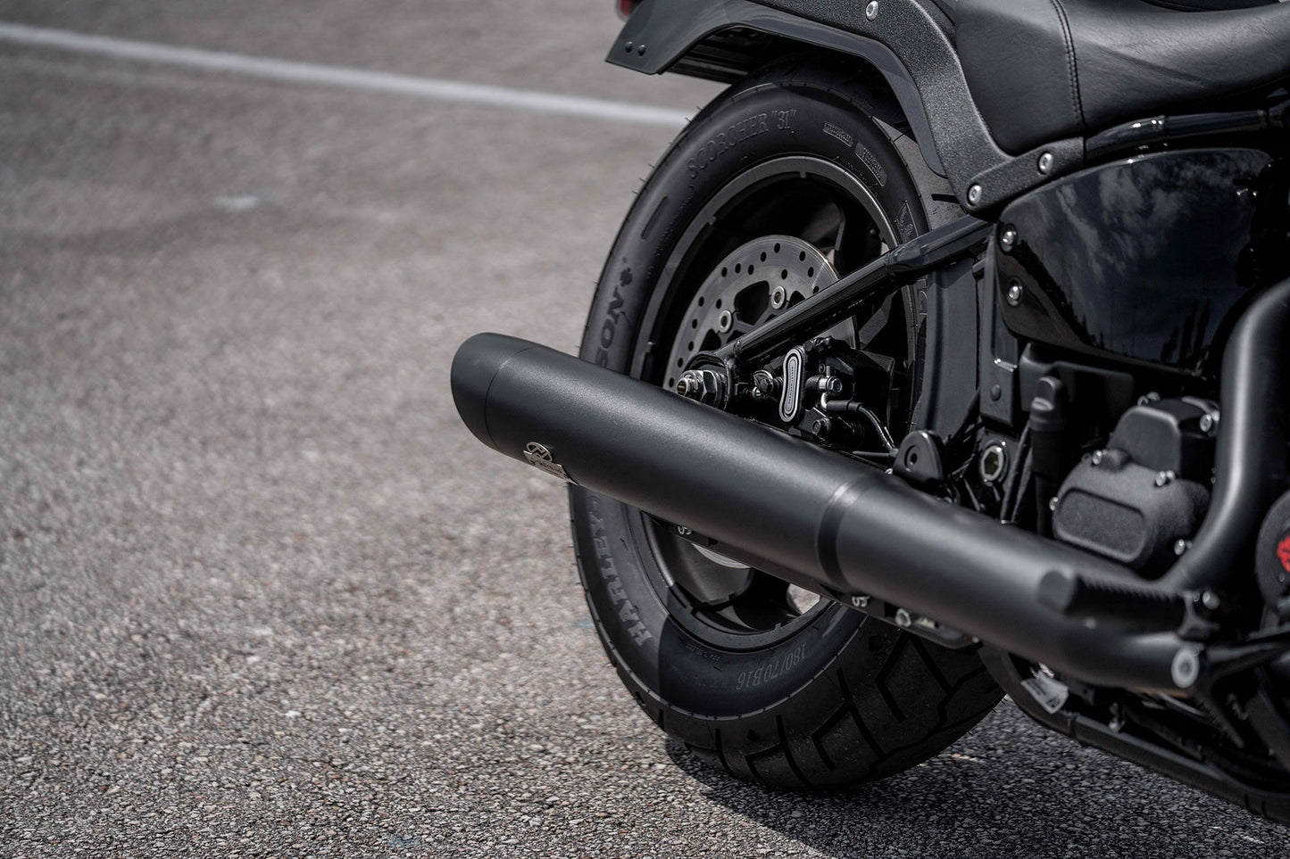 Dr. Jekill & Mr. Hyde® 2-1 Slip-On Exhaust for Harley-Davidson Softail (2025+)