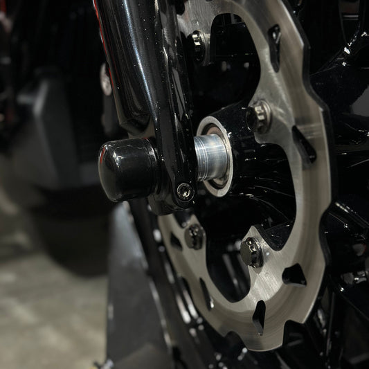 Bagger Lower Axle Clamp Bolt