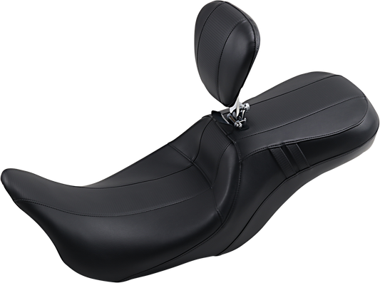 LE PERA Outcast GT Seat - 2-Up - With Backrest - Black Carbon Fiber - Touring '08-'23