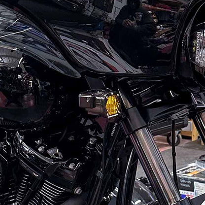 A10 Moto 14-23 Street Glide/Road King Billet Front Turn Signal Kit