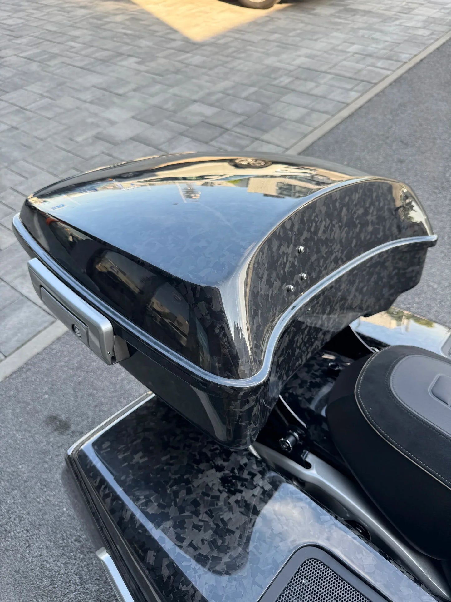 Carbon Visionary Carbon Fiber Chopped Tour Pack