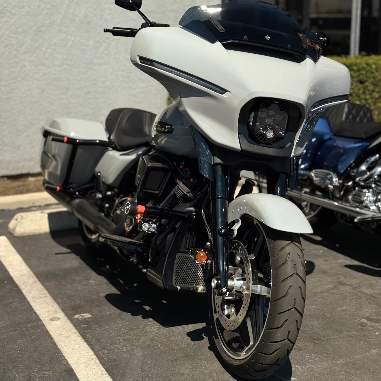 A10 Moto 23.5+ HD Street Glide Baja Designs DOT LP6 Lighting Combo Kit 127128