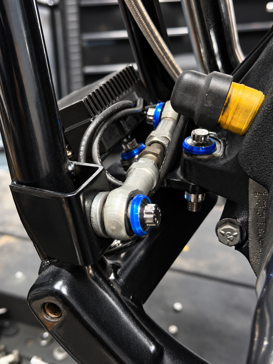FXR Front Stabilizer ARP KIt