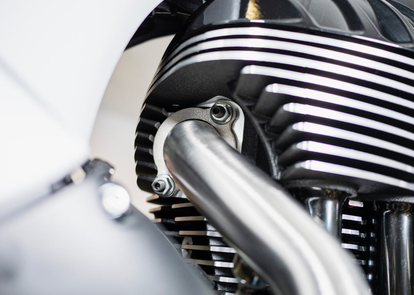 Indian Chieftain Mid-Length Exhaust