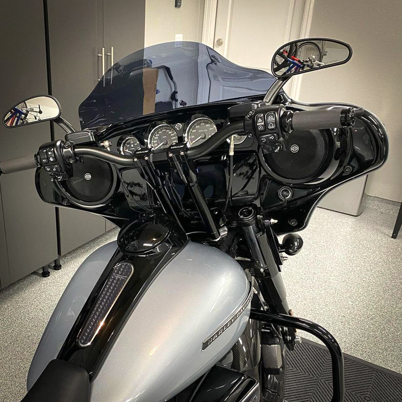 KRAUS MOTO 10" T-Bar Pro Kit for 2008-2023 Harley Street Glide