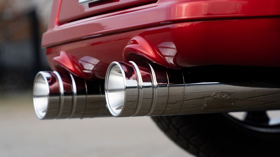Dr. Jekill & Mr. Hyde® 2-2 Slip-On Mufflers for Harley-Davidson Trike (2018+)