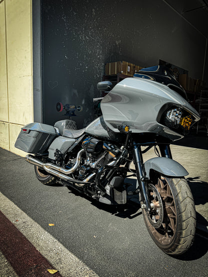 2017-2026 M8 BAGGER - MID LENGTH “ELSINORE”