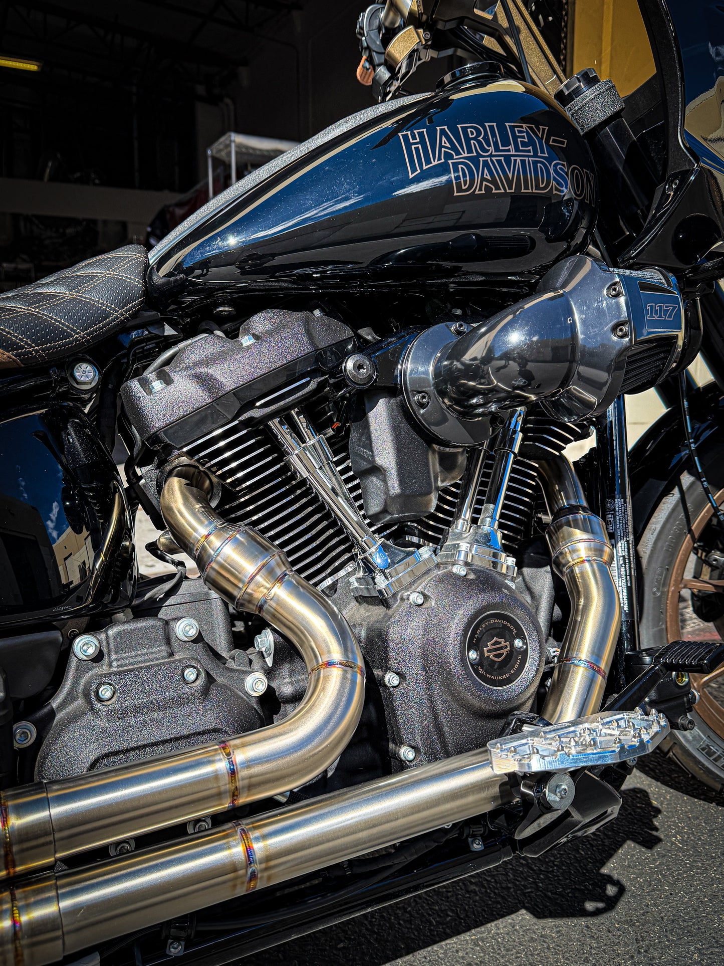 2018-2026 M8 SOFTAIL - MID LENGTH “ELSINORE”