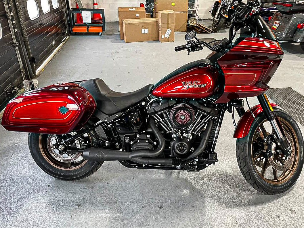 2018-2026 M8 SOFTAIL - LANESPLITTER