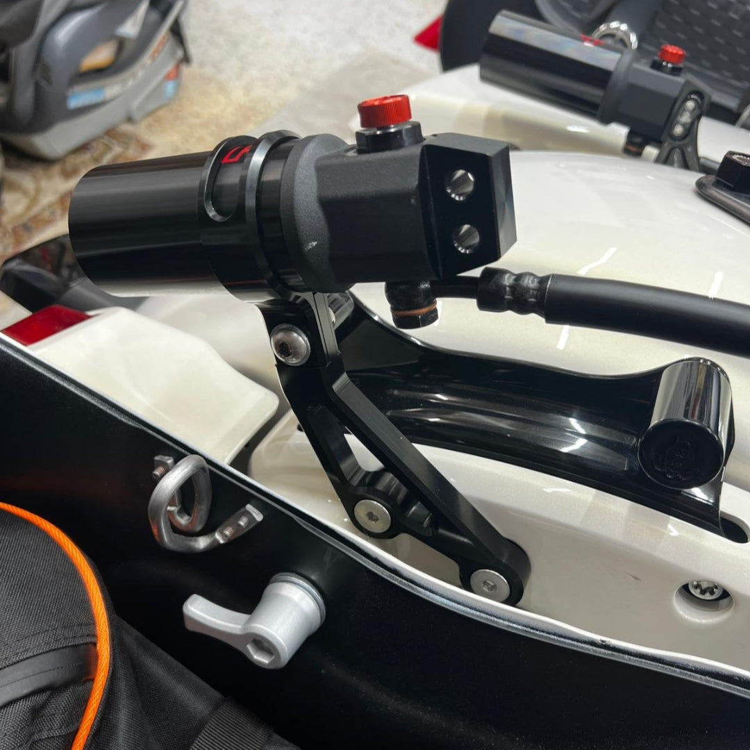 Carbon Visionary 24+ CVO ST Shark Tail Reservoir Brackets